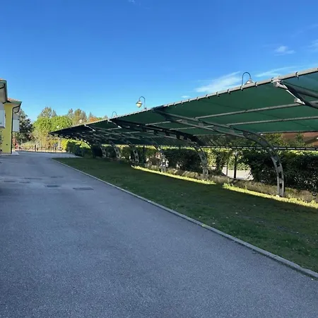 Relaxing Getaway With Pool And Garden In Bibione San Michele al Tagliamento